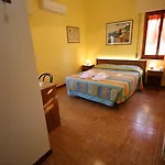 Rosa 4* Cefalù