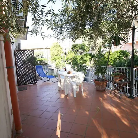 Rosa Bed & Breakfast 3*